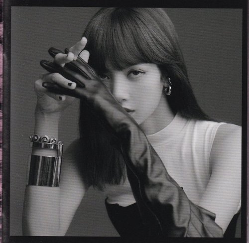 BLACKPINKOFFICIAL — [SCAN] Lisa for Kill This Love (Japanese