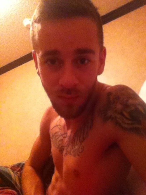 dontshownobodyy:  OMG !!