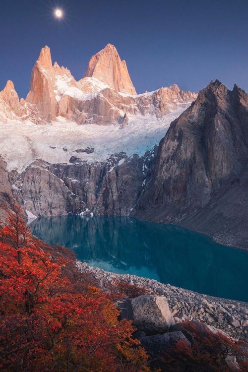 j-k-i-ng:“Laguna Sucia” by | Marco GrassiMt. Fitz Roy, El Chalten, Argentina