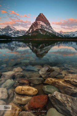 wetravelandblog:  Grinnell by PerriSchelat Love these landscape shots? Check us out on Facebook!!!!! http://ift.tt/1AV1HOx