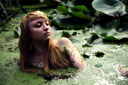 blathh:  Actual Mermaid. Photographer & MUA: Sophie BooseyModel: Blath 