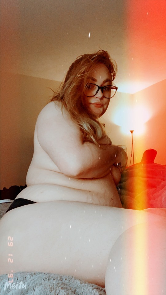 redheaddreadhead:littlestuffee:I got a hip cramp taking these😝 a fucking angelllll🌟🌟🌟🌟🌟🌟