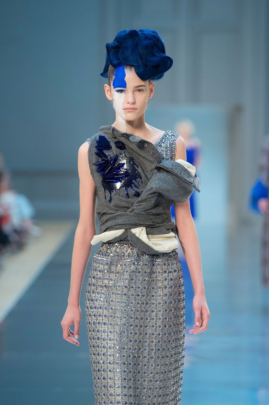 fashiondailymag:
“all this glamour. maison margiela hc fw15.
(fdmloves edit).
(ph fashionwirepress)
”