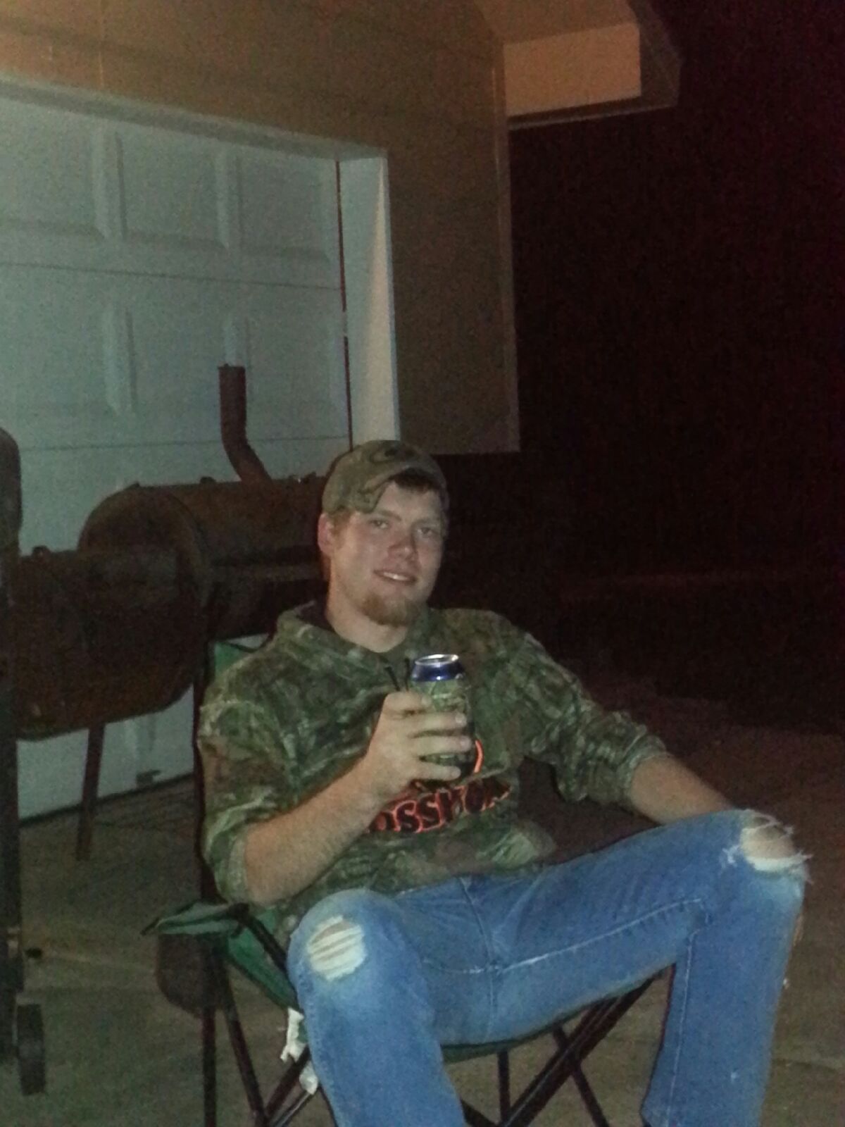 jdokiecowboy:  redneckwch:  21 Dublin Ca,  he’s bi. Love to rub a hole in the