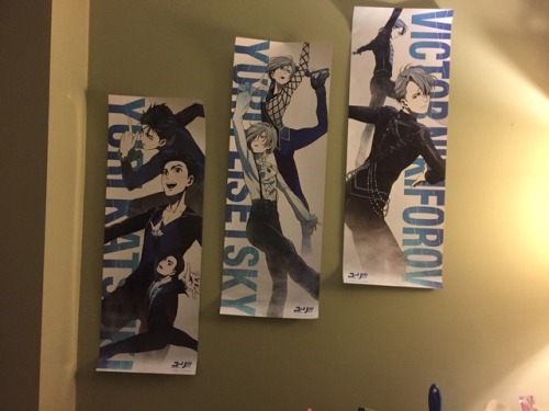 aobarose:  I got my 8-set Yuri on Ice posters! They are really nice!  I got 2 more boxes to sell at some point so if ur interested just contact me!  I also got some pillows huehue