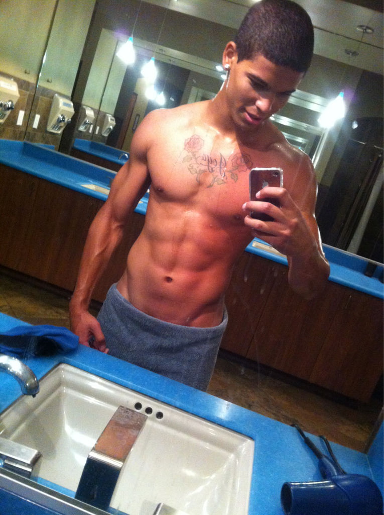 fitboys:  G-CRUISE - MEET FIT BOYS HERE OR WATCH THEM ONLINE HERE (18+ only)