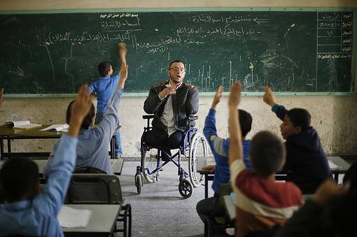 thepalestineyoudontknow:Ahmad AlSoaferi , 25 , a Palestinian teacher who lost both