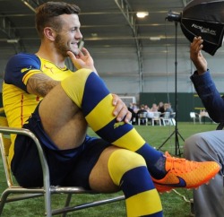 luv2bslappedaround:  mr-wilshere:  Just look at those thighs! O_O  Alpha player just figured out that old sissy interviewer wanted him in the uniform!