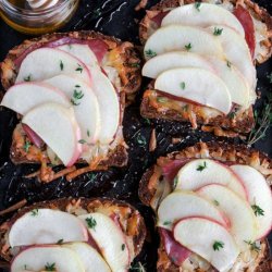 justyummyrecipes: Gruyère & Apple Toasts