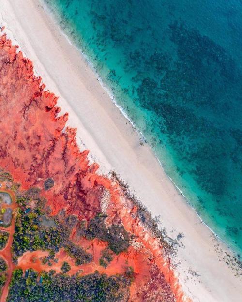 archatlas:Western Australia From AboveSalty Wings it’s a collaborative project by two Aus