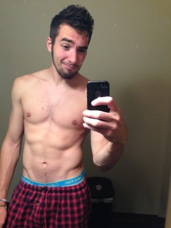 thejaynormous:  All clean and showered up!