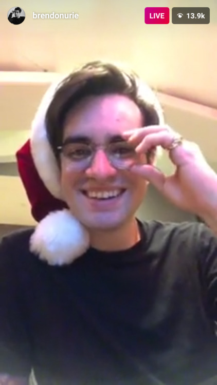 panicatourdisco: Santa B streaming