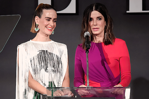 oceanssapart: sarah paulson and sandra bullock in elle’s 25th annual women in hollywood bonus: