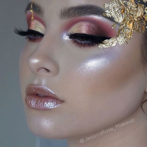 Glow on, queen @jessicarose_makeup ✨✨Details:- HI-LITE: Unicorns in Daydreamin’- OVER THE RAIN