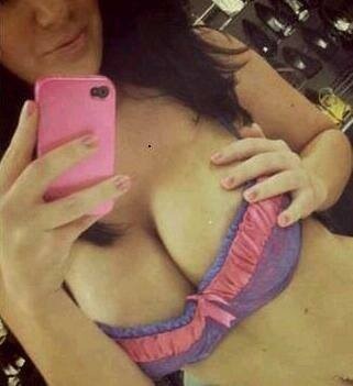 bumfinger:  Glorious tits