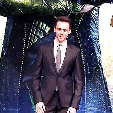thehumming6ird:Tom Hiddleston, Thor The Dark World Beijing Press Conference, 2013 1/2