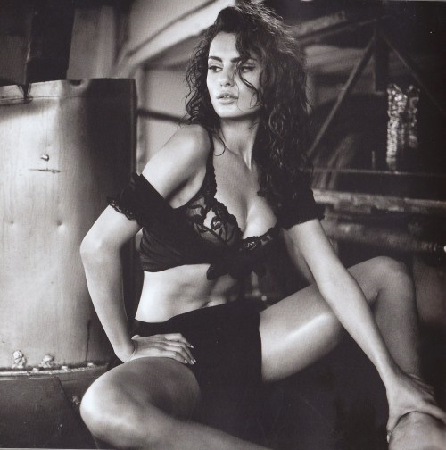 andgodcreatedwoman69:  Catrinel Menghia