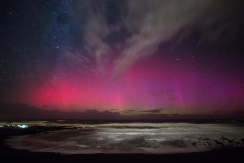 nevver:  Return to Magenta, Aurora Australis