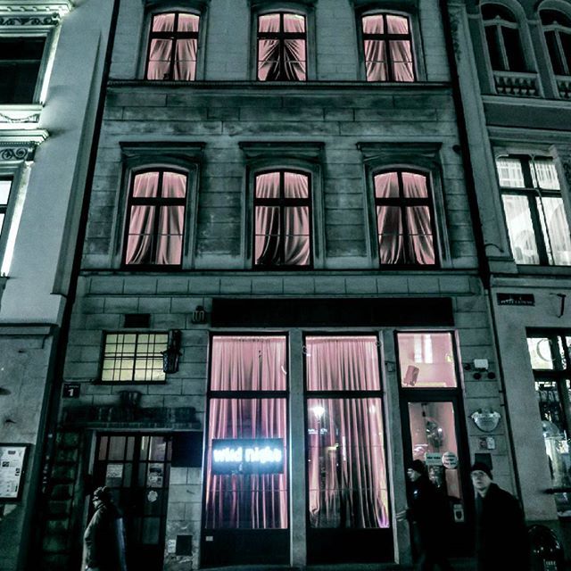 Does krakow have a red light district?