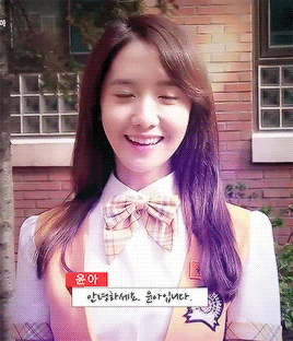 seohyuna:  yoona   ☆  behind the scenes: because it’s the first time 