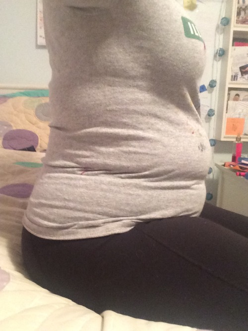 unintentionalbbw:  After dinner&dessert and before hanging out with my best friend. Literally had to push myself through dessert; I split a big piece of ice cream pie covered in chocolate and a large vanilla milkshake with one of my girlies 🍰