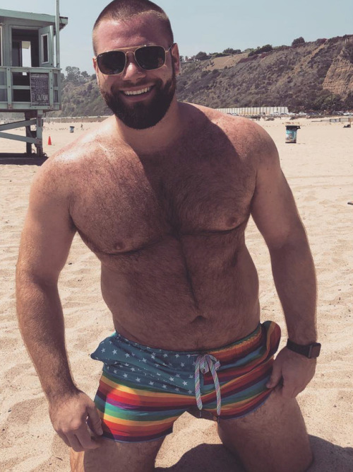 xxxnewstitch: Irresistible  Want to see more hot hairy daddies, bears, and silver foxes? Follow me! 