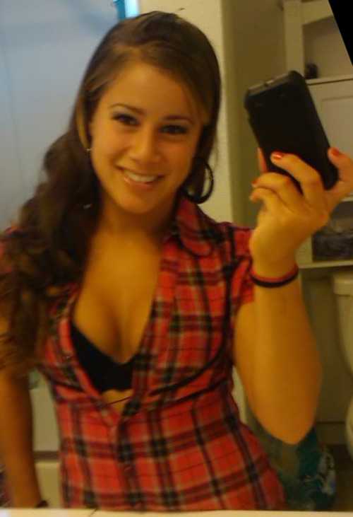 mymarinemindpart2:  Cutie AG Girl pt 2