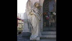 lacrimis: Cementerio del Buceo - Montevidéo, Uruguay It’s not a doll. It’s the ghost of a child. 