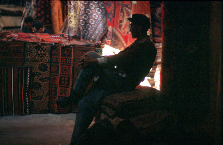 lindazahra: TURKEY - Istambul Bazar and city life .  Ferdinando Scianna 1969    