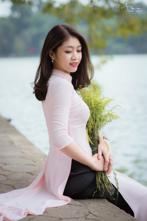  Vietnamese long dress (Ao dai) bởi Beauty Collection Qua Flickr: Photo backup https://flic.kr/s/aHs