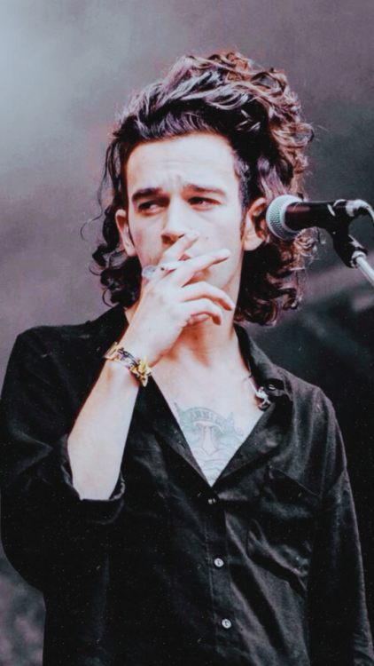 nightmr-wallppr:  Wallpapers Matty Healy. REQUEST ARE OPEN.REBLOG AND LIKE IF YOU USE.  ♥