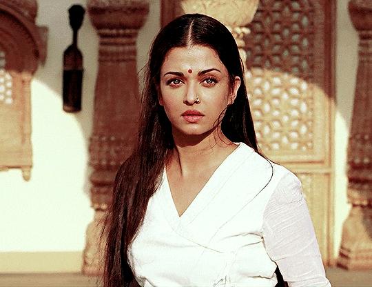 assyrianjalebi:Aishwarya Rai in Jodhaa Akbar (2008)