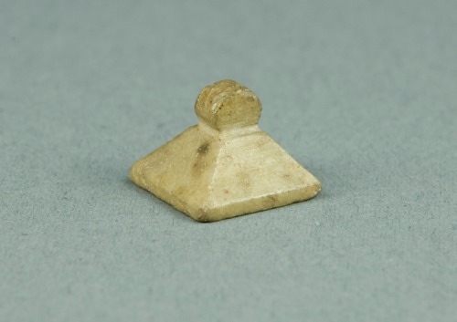 Amulet of a Stamp Seal, Ancient Egyptian, -664, Art Institute of Chicago: Arts of AfricaGift of Henr