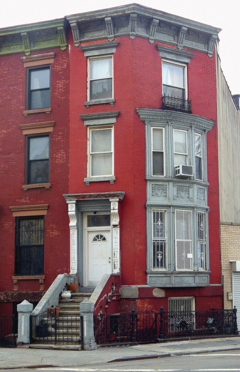 wanderingnewyork:  A house in Concourse, the Bronx.