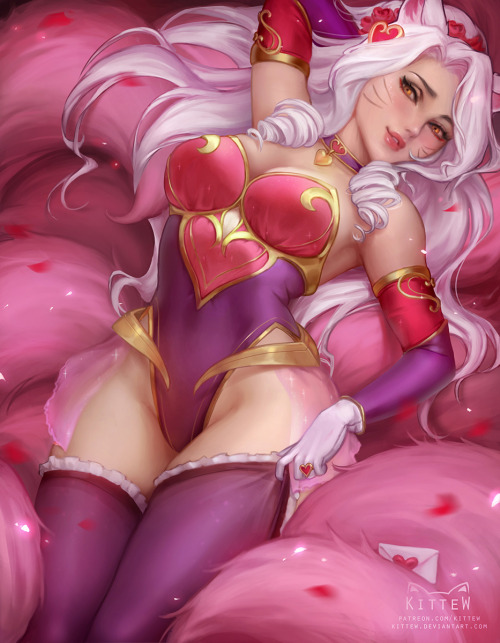 kittewart:  My skin for heartseeker Ahri ^ _ ^ She has private photos for you in February !