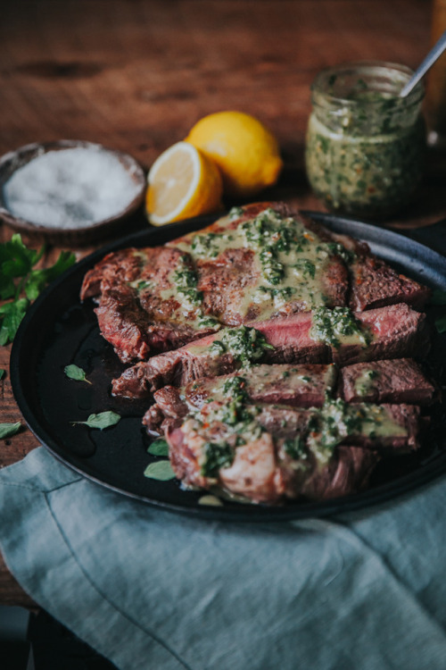 daily-deliciousness:Sirloin steak with chimichurri