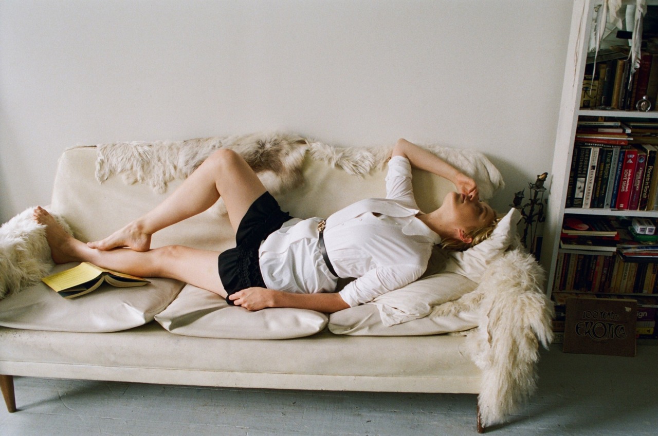 edenliaothewomb: Greta Gerwig, photographed by Marlene Marino for Dazed &amp;