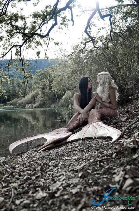 mermaids-101:  Mermaids on shore 