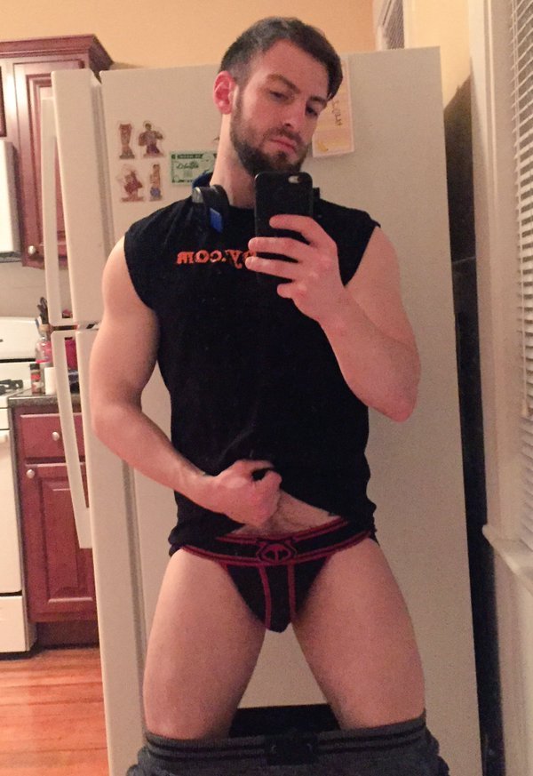 txcwbysexy:  colungafrank:   Bravo Delta         Stud