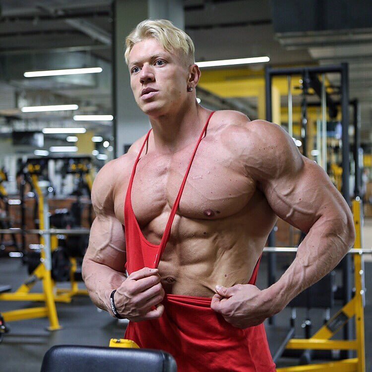 beautifulyoungmuscle:Nikita Komarov: Big blon’ babe with rentboy vibe