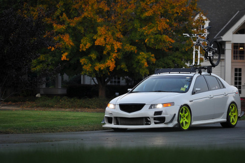 undergroundvelo:  zingsan:  DSC_0186 by tehLEGOman on Flickr.  (via TumbleOn)