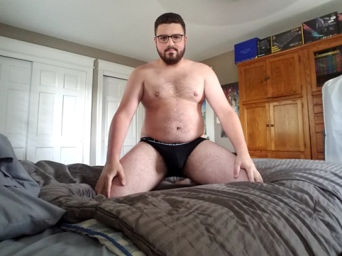 broxcub: Hey, look at me posting nudes after a million years! Bought a new pair of briefs and damn, 