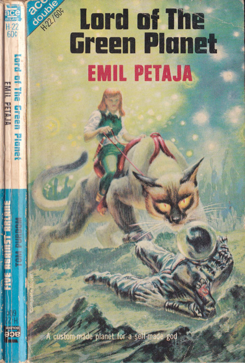 archiemcphee:An awesome Tumblr called WTF Bad Science Fiction Covers is in the middle of CATS IN S