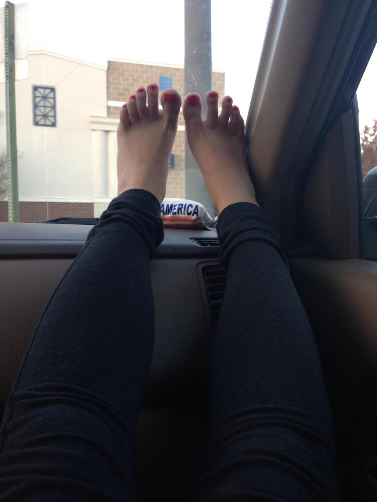 feet love