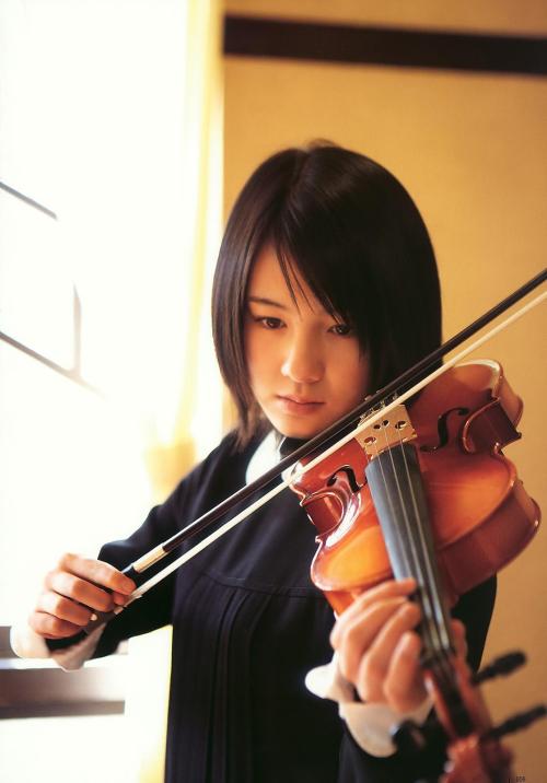 Violin - Nanami Sakuraba (桜庭ななみ)