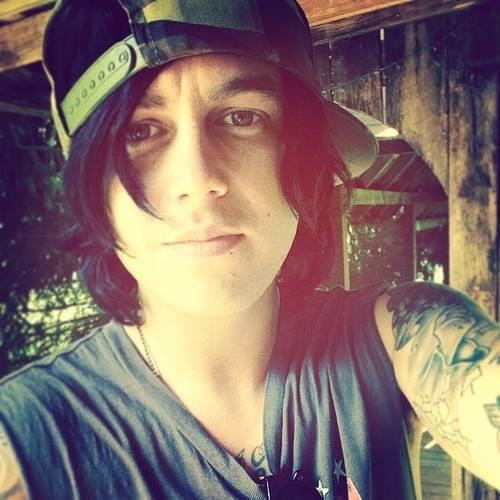 sleepingwithsirens-org:  sleepingwithsirens.org                     