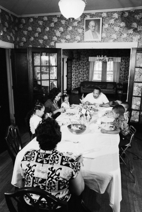 These Incredible Family Photos of MLK Show A Side Of Him That Will Warm Your Heart