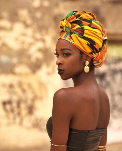 fckyeahprettyafricans:  Nigeriayomilewa:  “Her beauty cannot be defined by the standards of a colonized mind.”