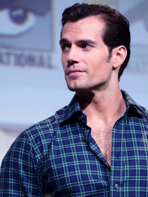 vispreeve:  Henry Cavill | Comic-Con 2016 - Watch Now! 