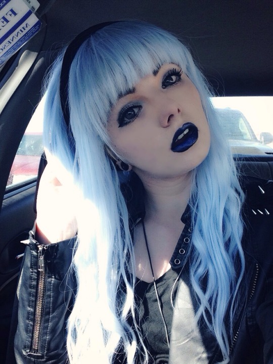 I’m loving blue lips